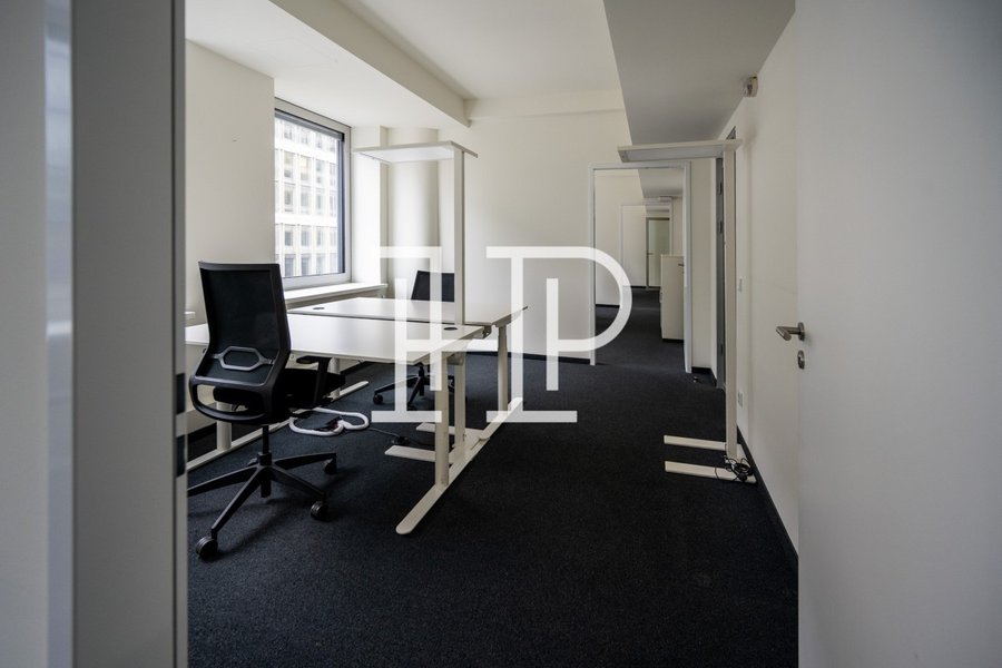 Doppelbüro mit Durchgang