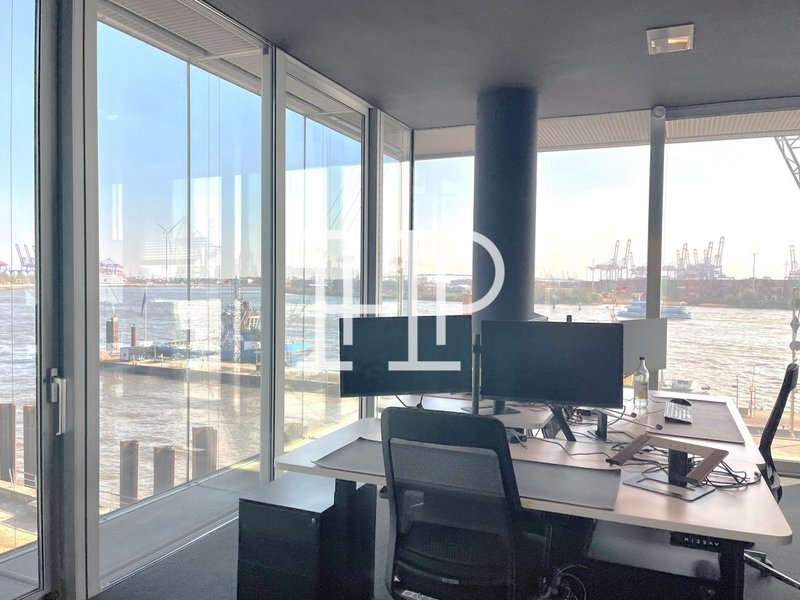Büro mit Elbblick