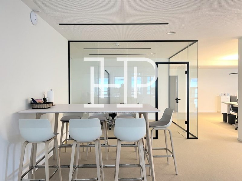 Modern mit Glas