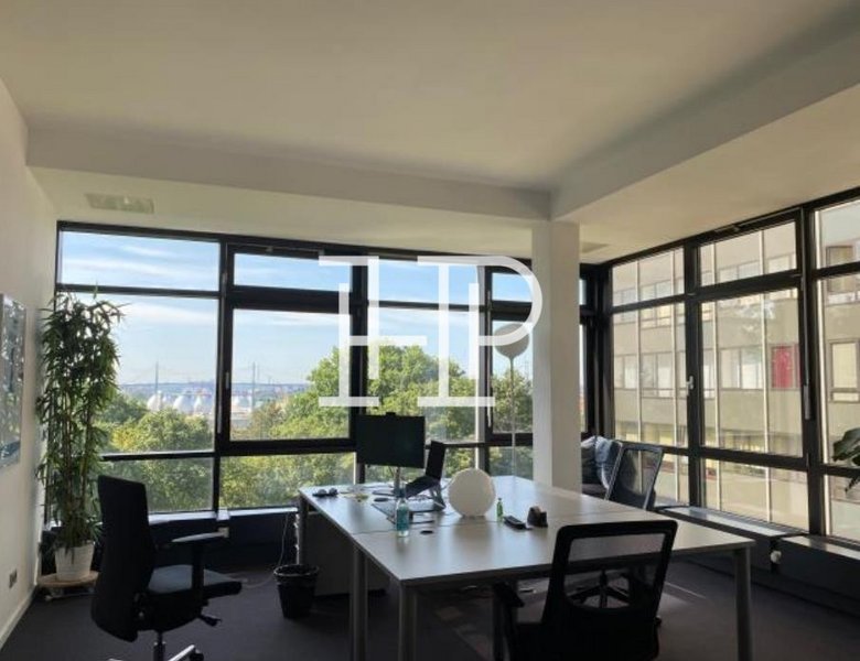 Eckbüro