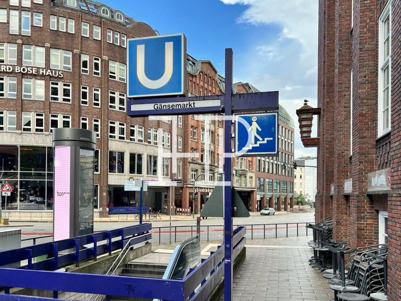Gänsemarkt U-bahn