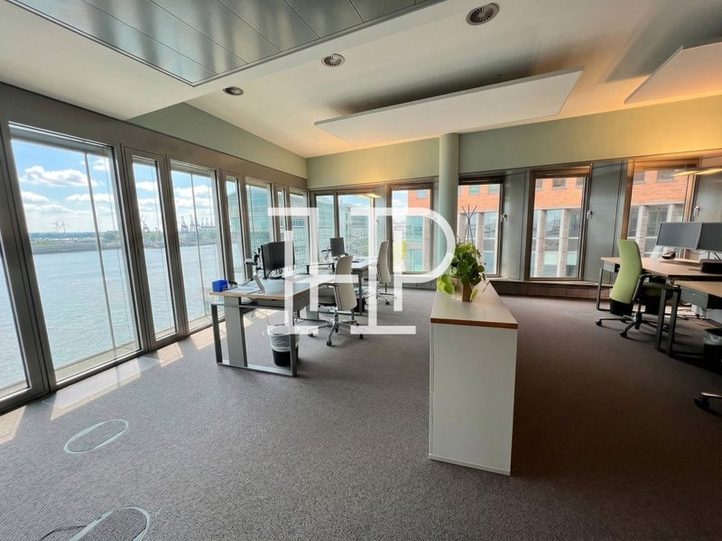 Büro mit Elbblick