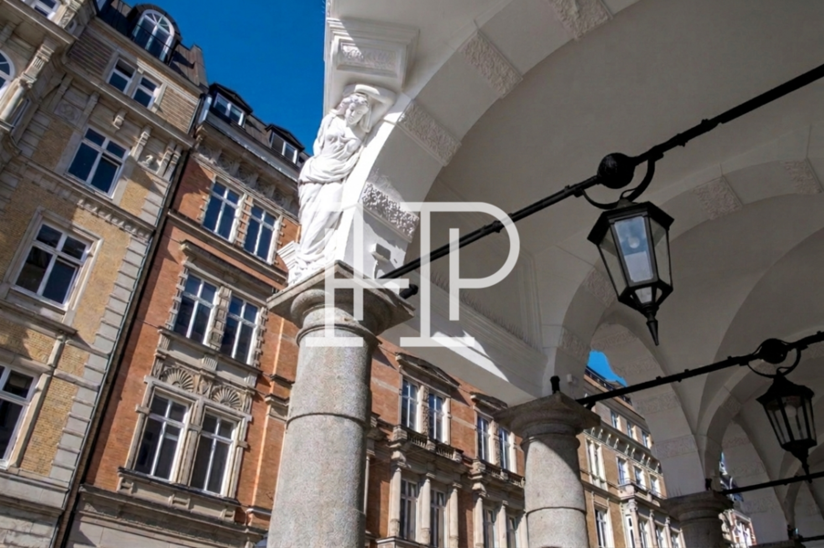Colonnaden 5 und Umgebung